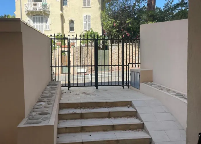 Toit Terrasse Proche Plages Croisette Et Palais Des Festivals Cannes